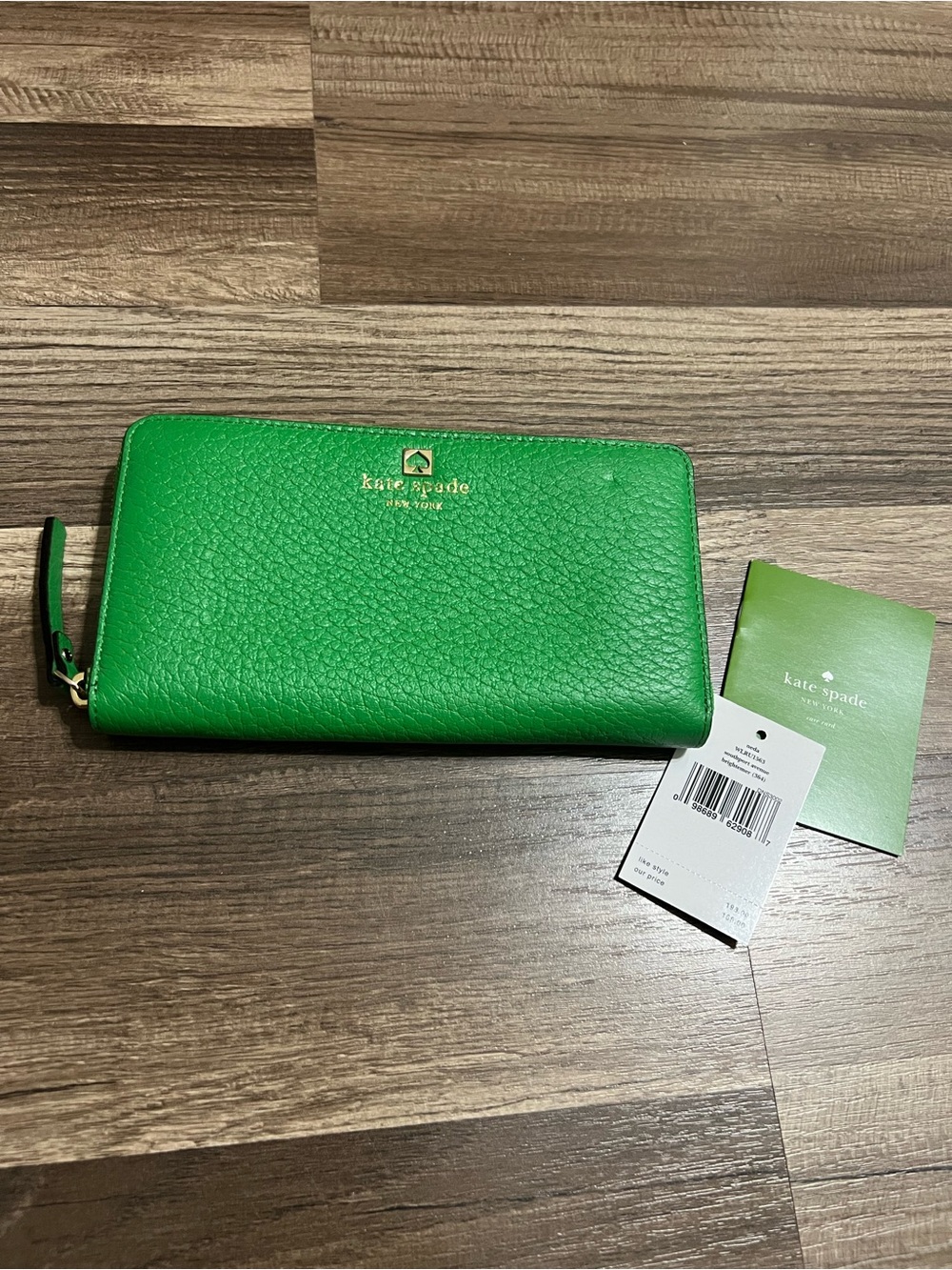 Kate Spade Neda Green Pebbled Zip Wallet